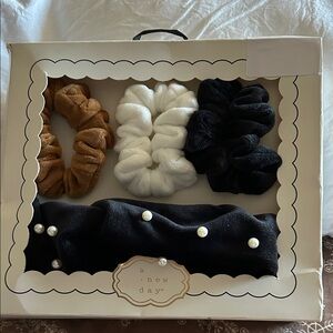 A New Day Kids' Hair Set - Black, White, Brown
